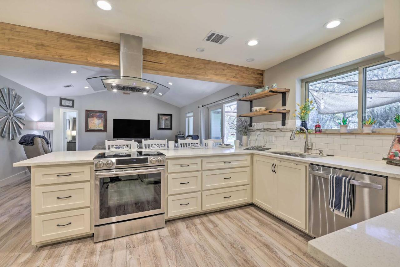 Gorgeous San Marco Home With Patio And Gas Grill! San Marcos Luaran gambar